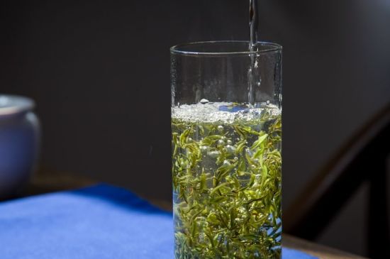 鳳凰三點(diǎn)頭泡茶手法是怎么樣，鳳凰三點(diǎn)頭口訣和寓意