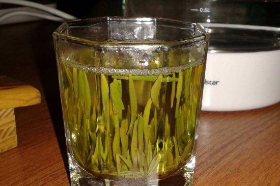 冷泡茶用什么茶葉最好，什么樣的茶適合冷泡？