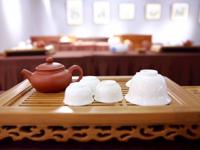 千萬別做兼職茶藝師，女人學(xué)茶藝好嗎？