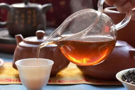 老茶浸蜜有什么功效，茶葉浸蜂蜜治咳嗽