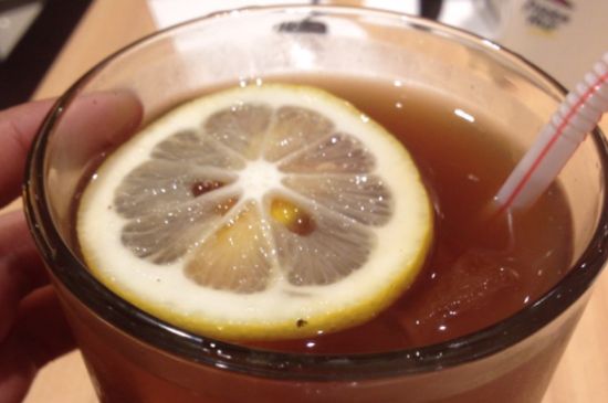 紅茶檸檬水的正確泡法，自制檸檬紅茶的做法竅門