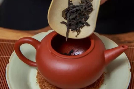 什么泥料的紫砂壺沖泡肉桂，武夷巖茶肉桂用哪種紫砂壺好？