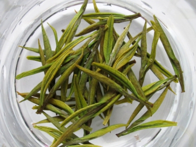 安吉白茶的功效與作用，簡單概括安吉白茶功效