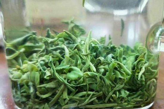 什么茶葉容易放香精，香精茶有什么危害？