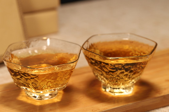 白茶的年份是怎么區(qū)分，如何辨別白茶年份