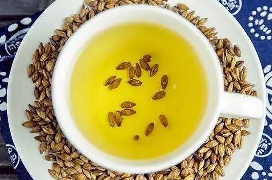 飯店喝的聞起很香的茶，餐館里的蕎麥茶還是大麥茶？