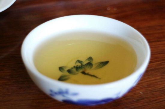 茉莉香精茶的鑒別方法，茉莉茶加香精怎樣識(shí)別？