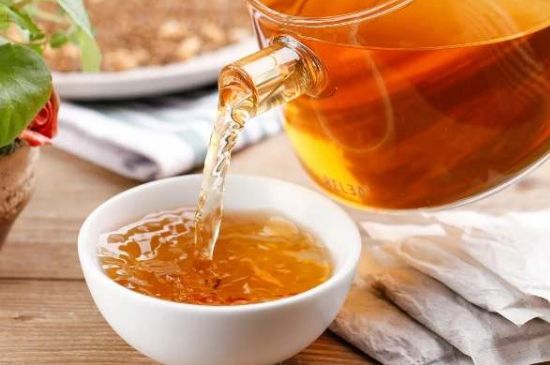 飯店喝的聞起很香的茶，餐館里的蕎麥茶還是大麥茶？