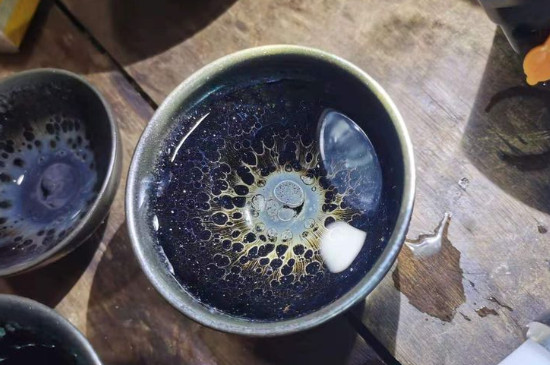 怎么鑒別建盞化學(xué)釉，真假建盞的對比與辨別