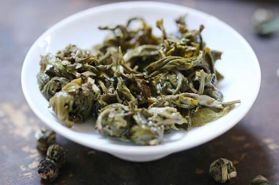 茉莉龍珠泡開后為什么都是梗，茉莉龍珠泡開后什么樣？