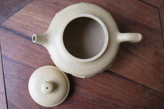 本山綠泥怎么分辨真假，真正的本山綠泥紫砂壺怎么鑒別？