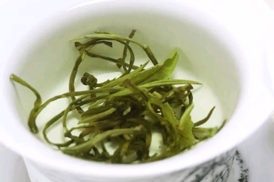 茉莉香珠跟龍珠有什么區(qū)別嗎，茉莉龍珠和茉莉香珠那個(gè)好？