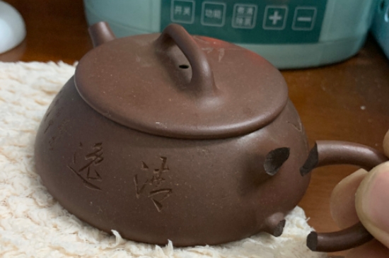 新買的紫砂壺為什么會裂，真的紫砂壺是不是很容易開裂？