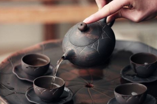 坭興陶主要泡什么茶，廣西坭興陶壺適合泡哪些茶？