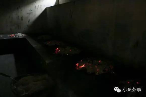 怎樣炭焙巖茶？揭秘武夷巖茶的炭焙技藝