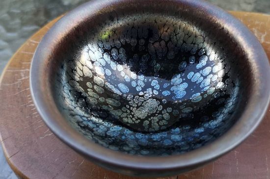 化工建盞是什么樣子的，建盞如何區(qū)分化工釉