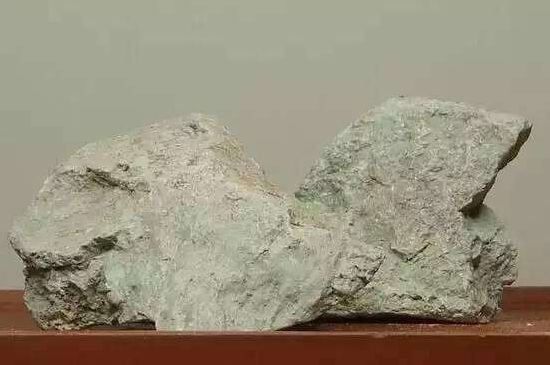 本山綠泥怎么分辨真假，真正的本山綠泥紫砂壺怎么鑒別？