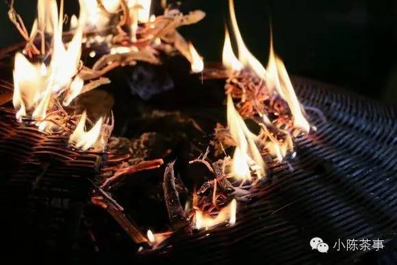 怎樣炭焙巖茶？揭秘武夷巖茶的炭焙技藝