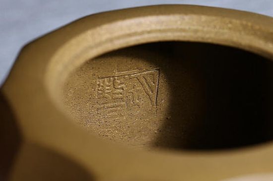 紫砂壺密密麻麻黑點(diǎn)，布滿了很多小黑點(diǎn)的紫砂好嗎