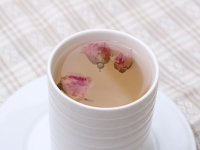 干玫瑰花泡前需要洗嗎，泡玫瑰花需要洗一下嗎？