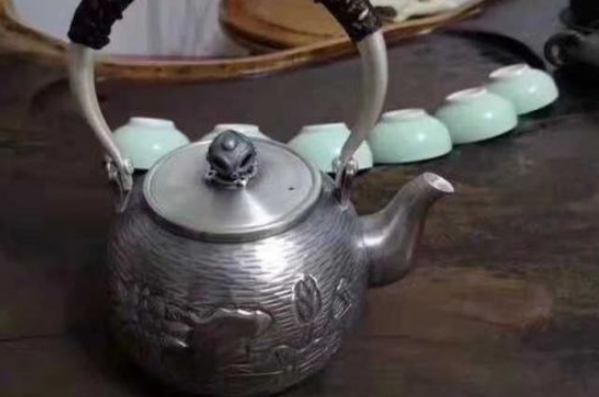 常見的七大材質(zhì)的茶具優(yōu)缺點(diǎn)，用什么材質(zhì)的茶具泡茶最好？