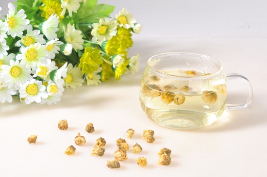 喝菊花茶有什么效果，女人長期喝菊花茶好嗎？