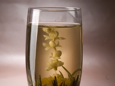 女孩喝茉莉茶的好處，茉莉花茶女生喝好嗎？