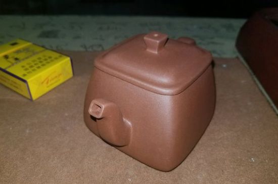 手工紫砂壺和模具壺有什么區(qū)別，快速鑒別手工壺模具壺