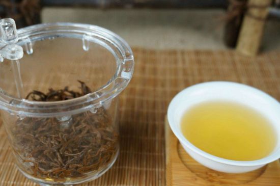 300塊錢的金駿眉能喝嗎，兩三百多金駿眉和一千多區(qū)別