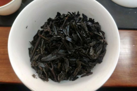 大紅袍煙熏味是好茶嗎，能不能喝對人體有壞處嗎