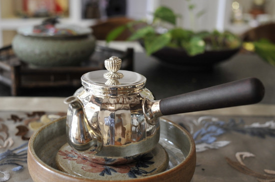 黑茶用什么壺煮最好，黑茶用什么煮效果好？