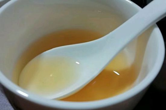 女人喝紅茶好還是喝普洱茶好，普洱茶和紅茶哪個(gè)適合女人喝