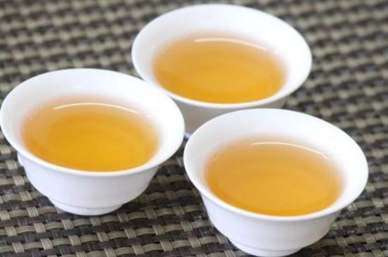 蜜蘭香和鴨屎香區(qū)別，鳳凰單樅鴨屎香vs蜜蘭香圖片對比