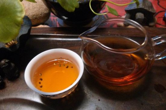 正山小種對胃好嗎，正山小種養(yǎng)胃還是傷胃