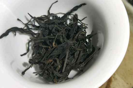 正山小種適合女人喝嗎，女人經(jīng)常喝正山小種茶好嗎