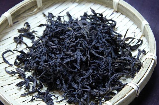 母樹(shù)大紅袍給誰(shuí)喝了，為什么母樹(shù)大紅袍叫三棵六株？