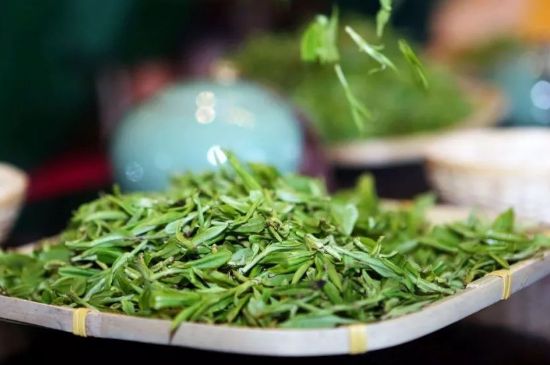 單樅茶什么季節(jié)最好喝，鳳凰單叢茶春茶好還是秋茶好？