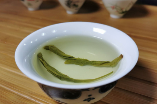 什么綠茶茶葉唇齒留香，哪個(gè)品種綠茶香氣好？