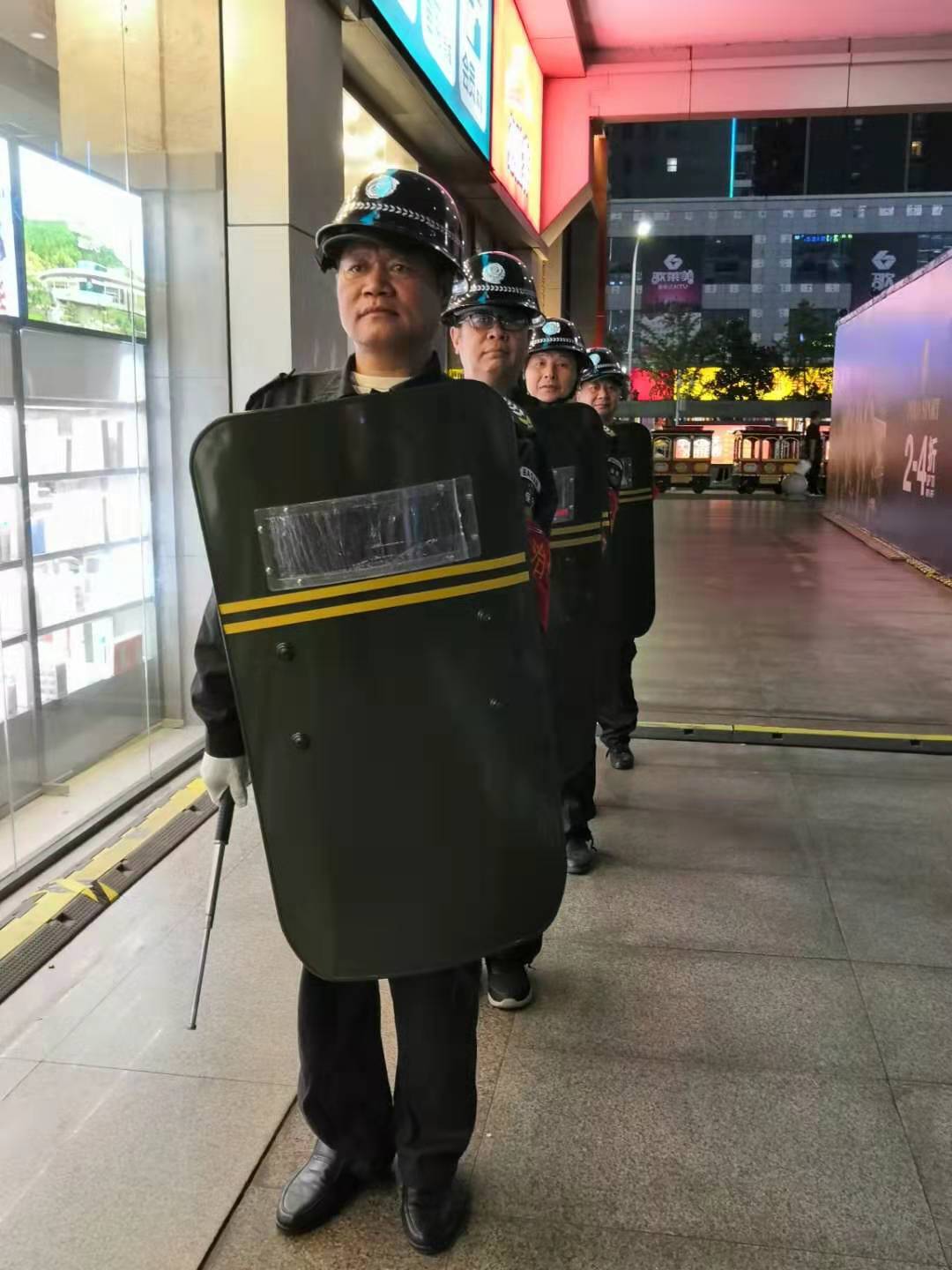 襄陽(yáng)戎安今天給大家介紹下保安員的11點(diǎn)工作職責(zé)！